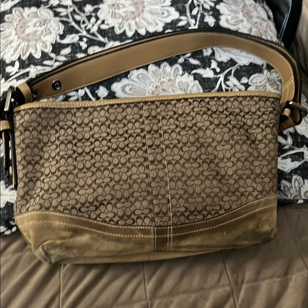 Coach C-shape Shoulder/Crossbody Bag